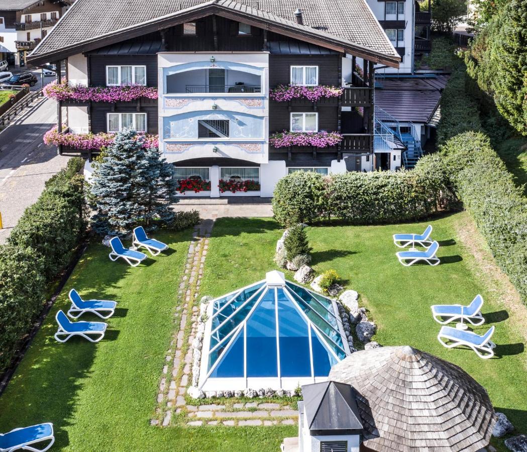 Alpen Hotel Corona Vigo di Fassa Dış mekan fotoğraf
