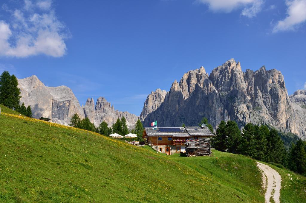 Alpen Hotel Corona Vigo di Fassa Dış mekan fotoğraf