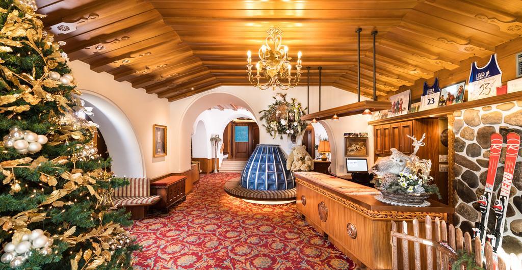 Alpen Hotel Corona Vigo di Fassa Dış mekan fotoğraf